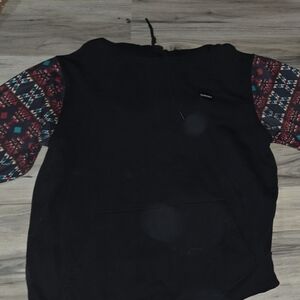 Large Hooey Black and Red Sweater Classic Crew Neck